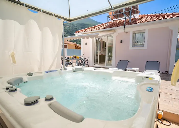 Amazona בית נופש *